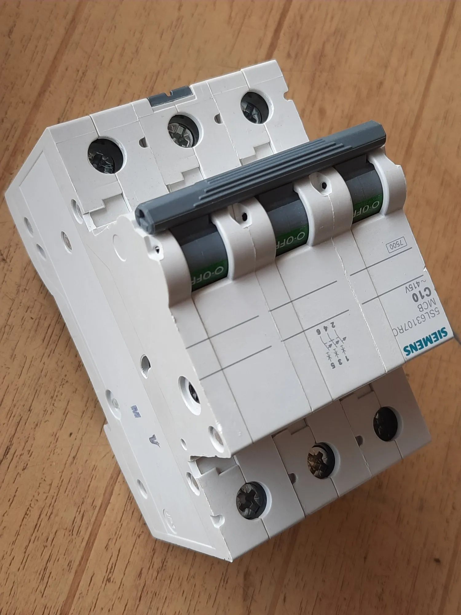 Siemens 5SL6310-7RC MCB
