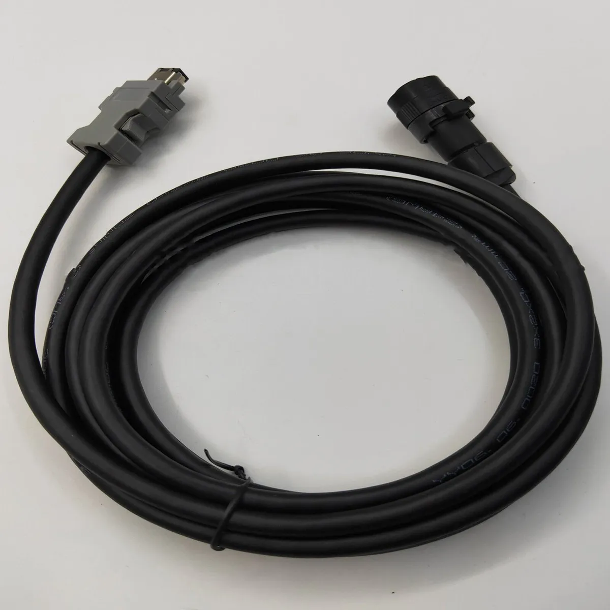 OMRON R88A-CR1B010NF Servo Cable