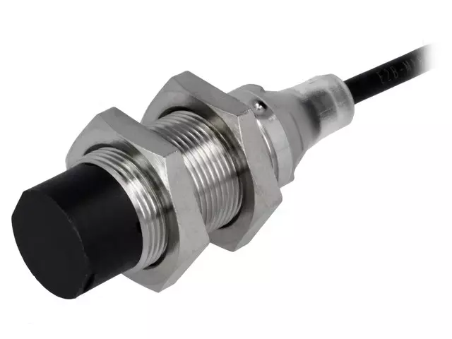 OMRON E2B-M18KN10-WP-B1 2M Proximity Sensor
